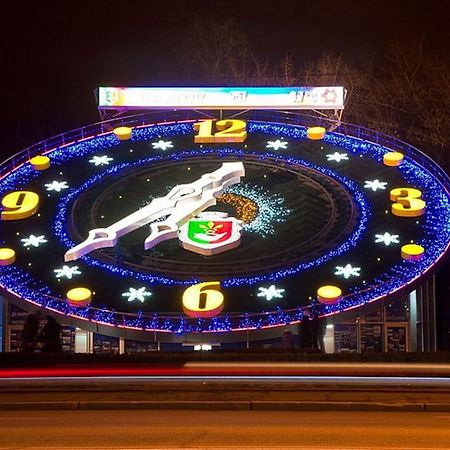 Люкс В Центре Металлургов 31 Kr Apartments Кривой Рог Экстерьер фото